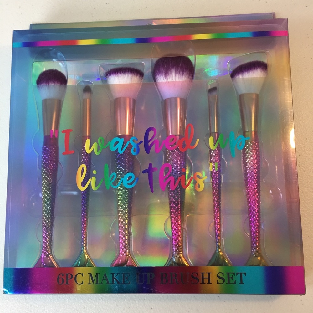 “I washed up like this” 6-Pc mermaid brush set - Picture 1 of 8